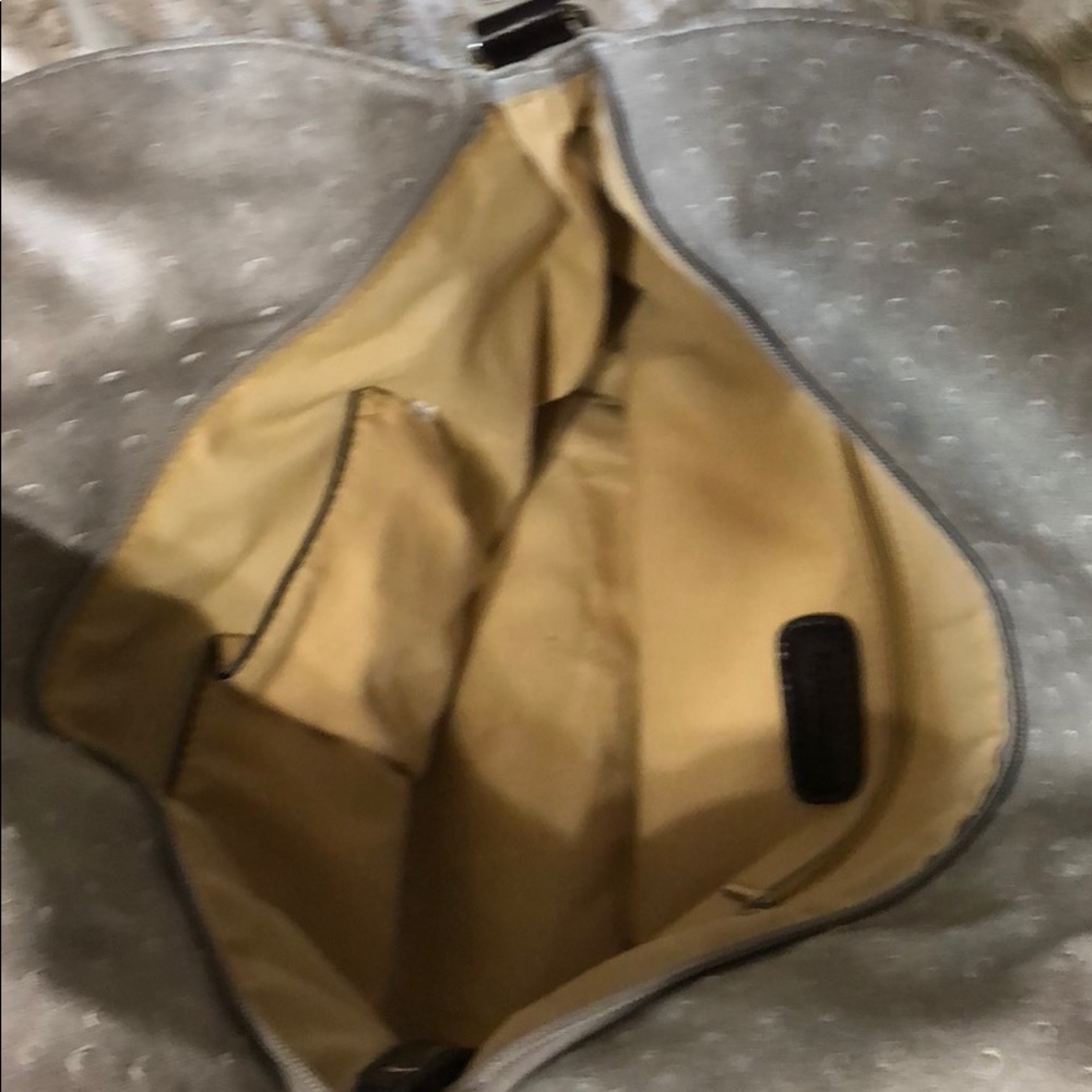 MG Collection Handbag - Picture 2 of 4